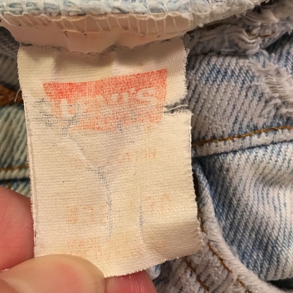 [Levi’s] Acid Washed 32x30 - Picture 6 of 6